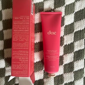 Dae Cactus Fruit 3-in-1 Styling Cream